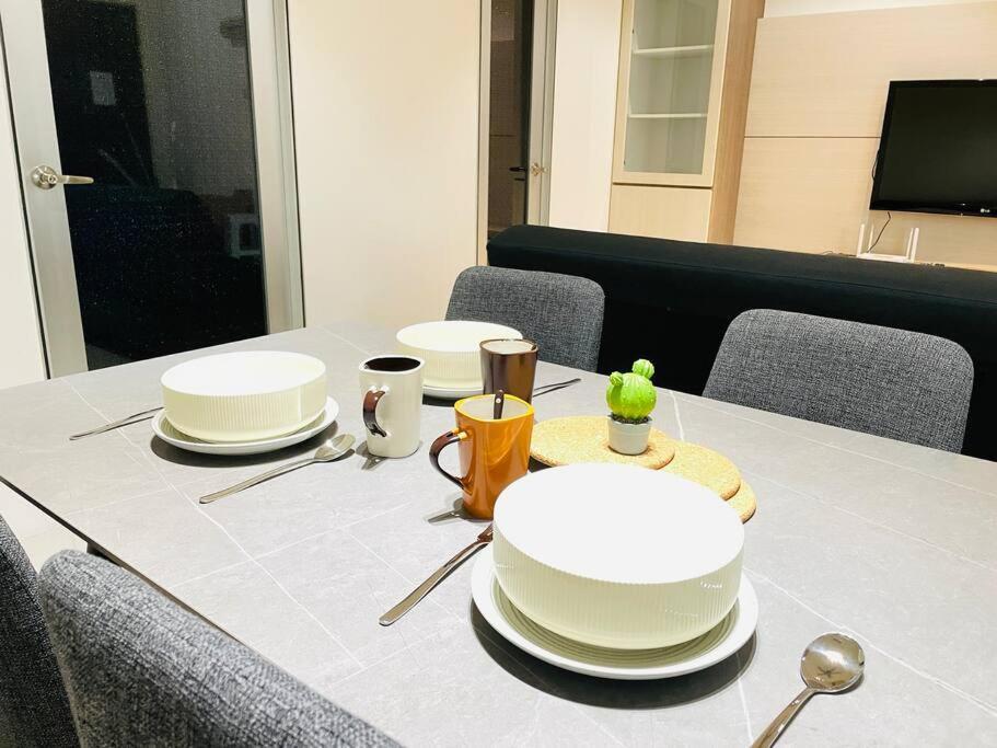 Palazio Mount Austin 2Br Studio Pool View With Tv Box-3 Plus 1 Pax C2-07 Johor Bahru Ngoại thất bức ảnh